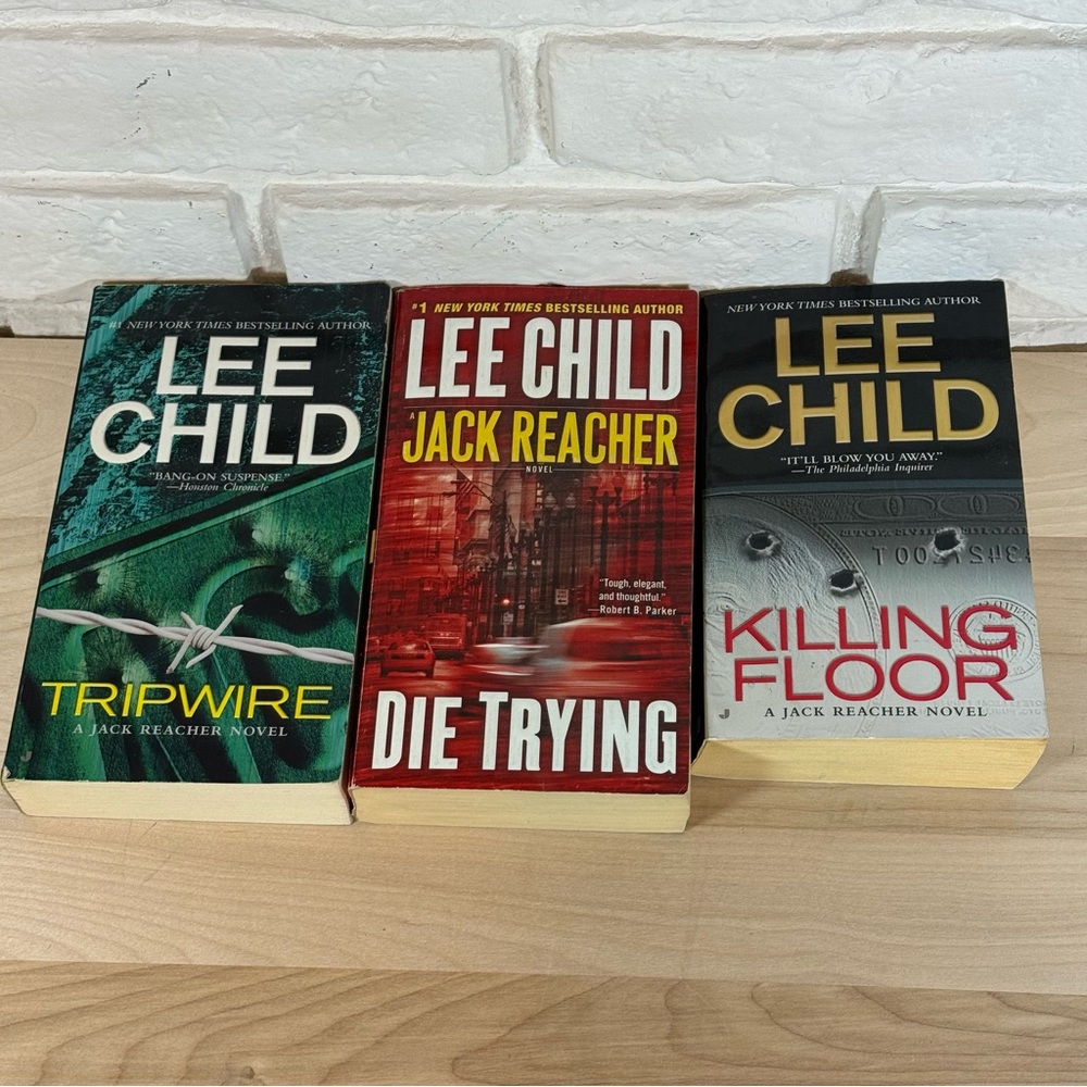 JACK REACHER Paperback books by Lee Child (Set of 3)